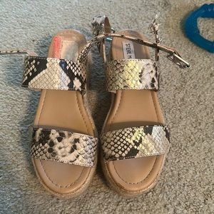 Steve Madden platform sandals